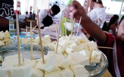 Abarrotan visitantes foros del 8º Festival del Queso