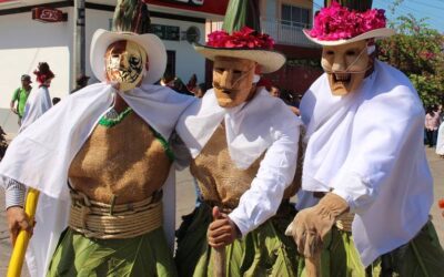 Hermana a tenosiquenses y turistas, carnaval con original “Danza del Pochó”